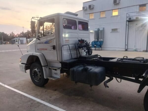 Camion Mercedes 1218 - Image 4