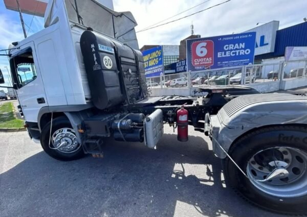 Mercedes-Benz Atego 1725 - Image 2