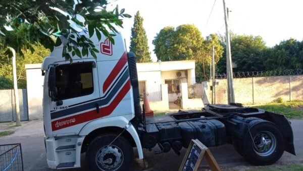 Camion Vw 17.250 Constellation - Image 2
