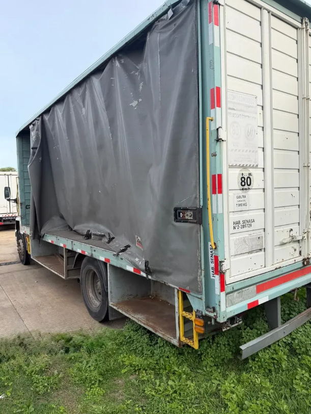 FORD CARGO 1517 - Image 2
